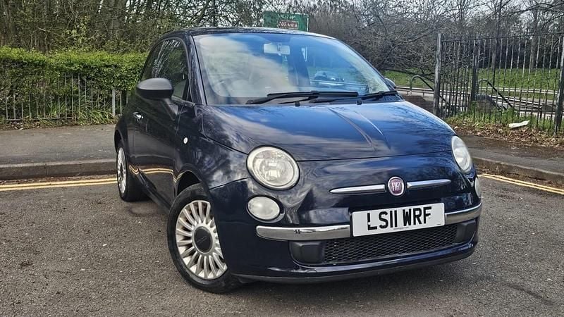 Used Fiat 500 Lounge 85 HP (62 kW) 2011 Blue Hatchback