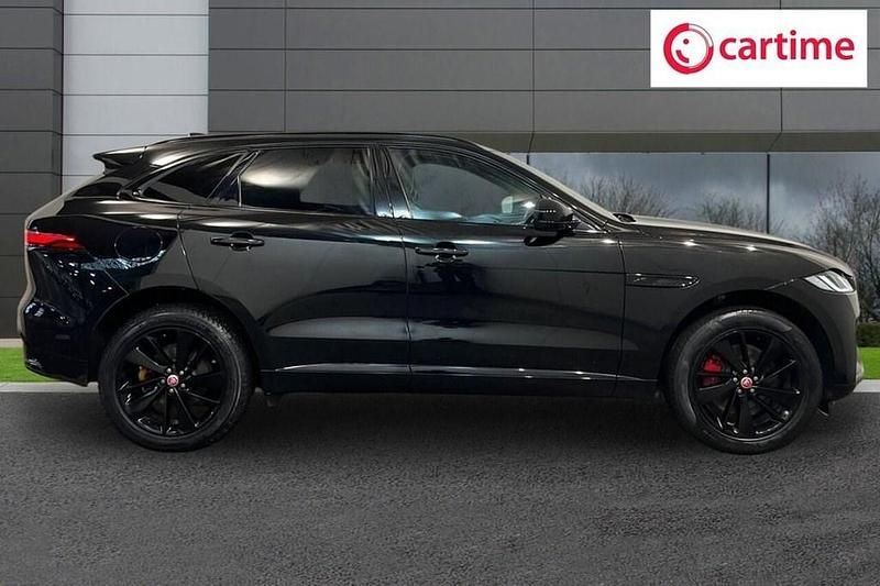 Used Jaguar F-Pace R-Dynamic 404 HP (297 kW) 2022 Black SUV