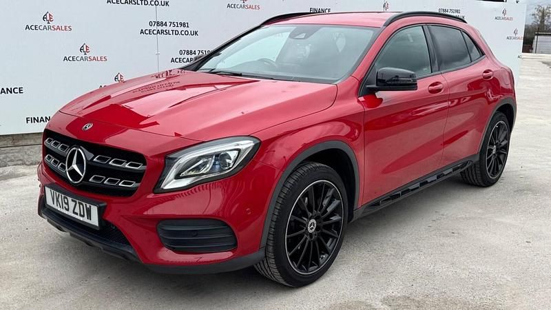 Used Mercedes GLA180 AMG line 122 HP (89 kW) 2019 Red SUV