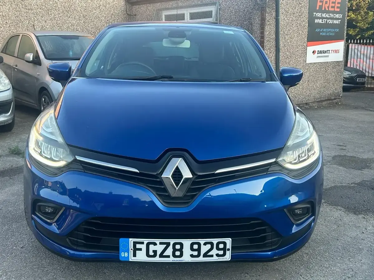 Used Renault Clio Dynamique 88 HP (64 kW) 2017 Blue Hatchback