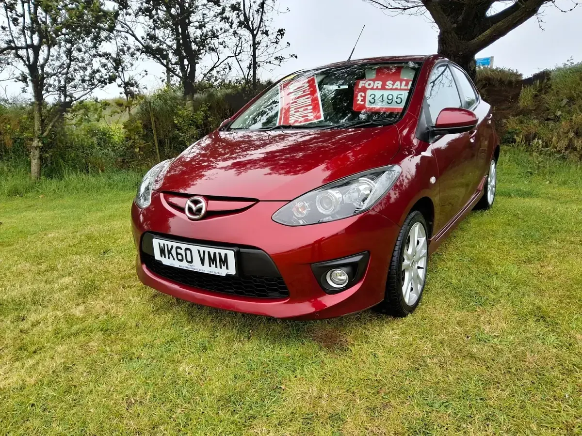 Used Mazda 2 2010 Red Hatchback