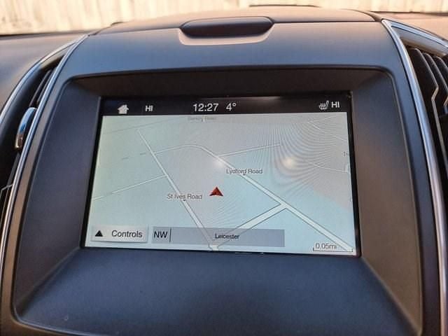 Used Ford Edge Titanium 180 HP (132 kW) 2018 White SUV