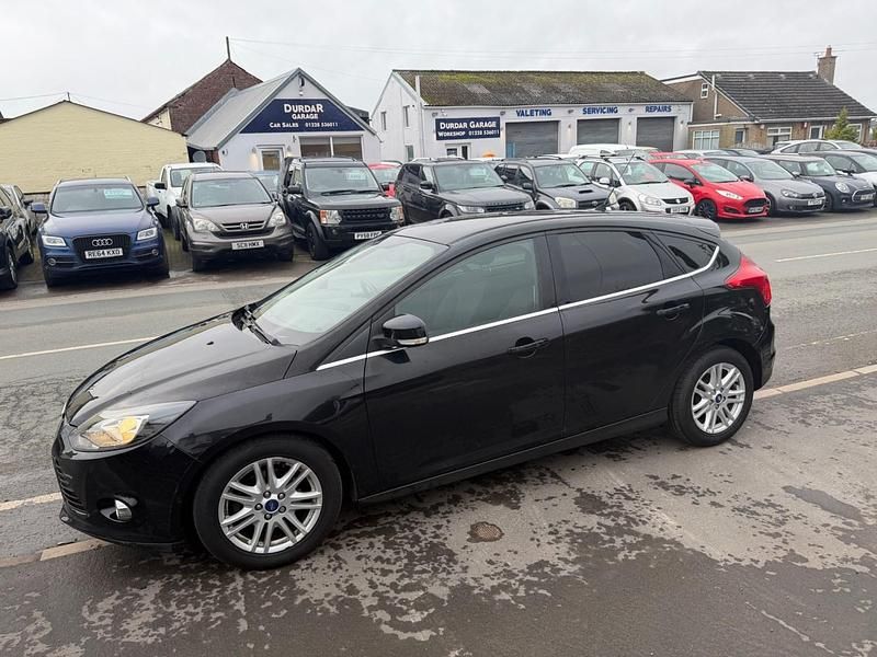 Used Ford Focus Titanium 115 HP (84 kW) 2013 Black Hatchback
