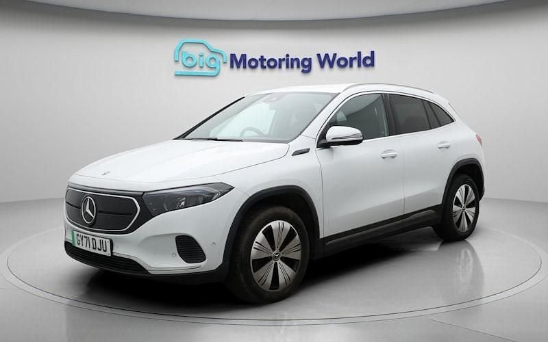 Used Mercedes EQA250 139 kW (190 HP) 2021 White SUV