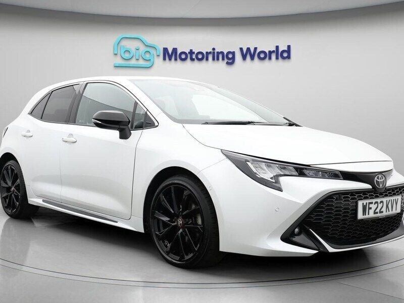 White Used 2022 Toyota Corolla Sport Hatchback | £19,600 (Fair price) - Image 1/4