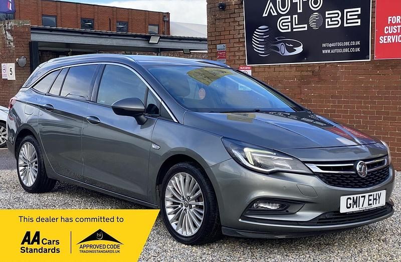 Used Vauxhall Astra Elite 150 HP (110 kW) 2017 Grey Estate