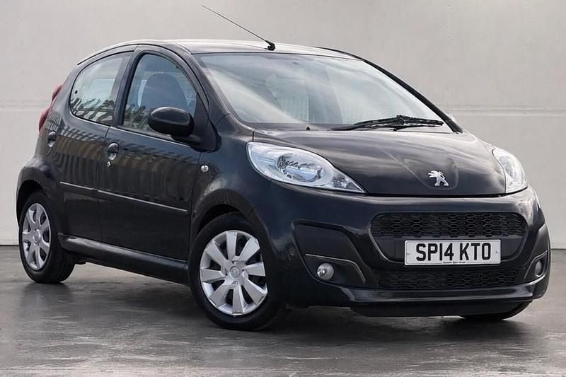 Used Peugeot 107 Active 68 HP (50 kW) 2014 Black Hatchback