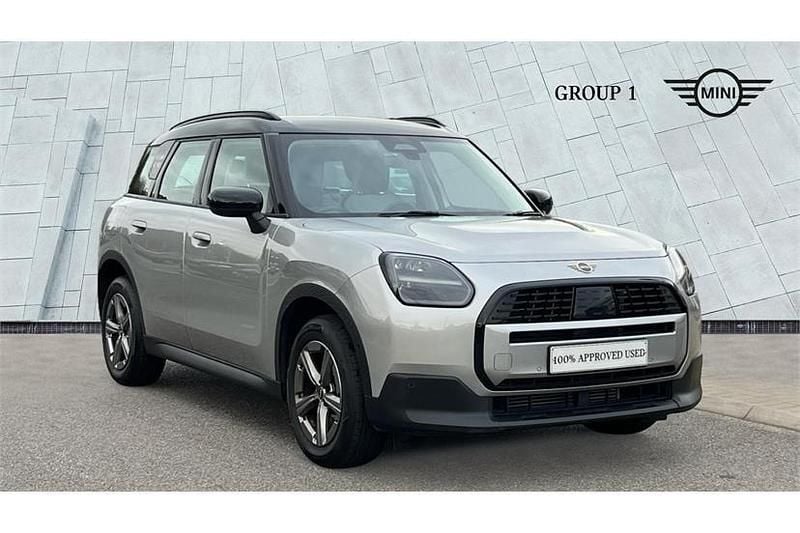 Silver Used 2024 Mini Countryman Classic SUV | £25,875 (Good price) - Image 1/4