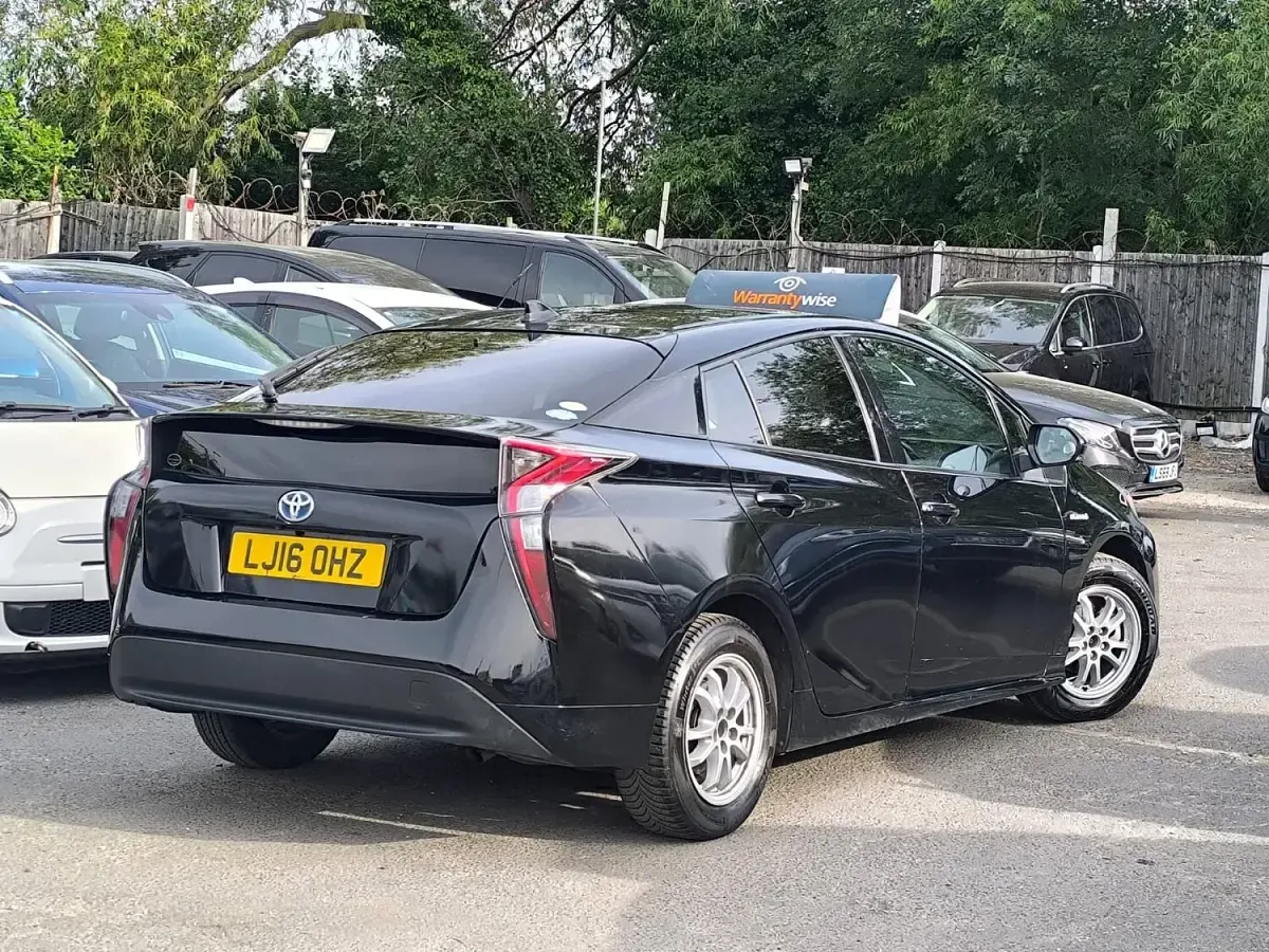 Used Toyota Prius 2016 Black Hatchback