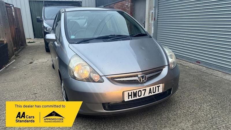 Grey Used 2011 Honda Jazz SE Hatchback | £1,190 (Super price) - Image 1/4