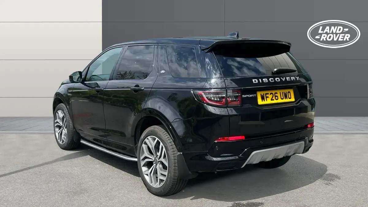Used Land Rover Discovery 5 204 HP (150 kW) 2026 Metallic  santorini black SUV