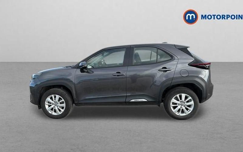 Used Toyota Yaris Hybrid 116 HP (85 kW) 2026 Estate