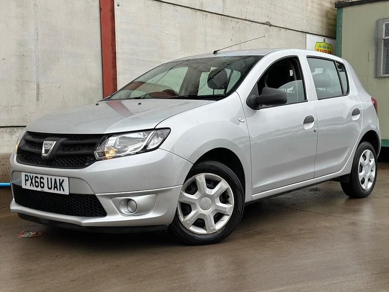 Used Dacia Sandero Ambiance 2016 Silver Hatchback