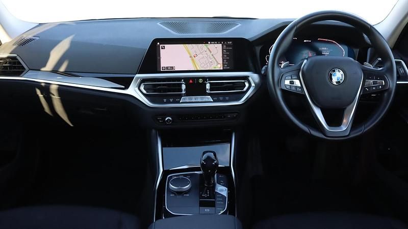 Used BMW 330e Sport Line 288 HP (211 kW) 2021 Silver Estate