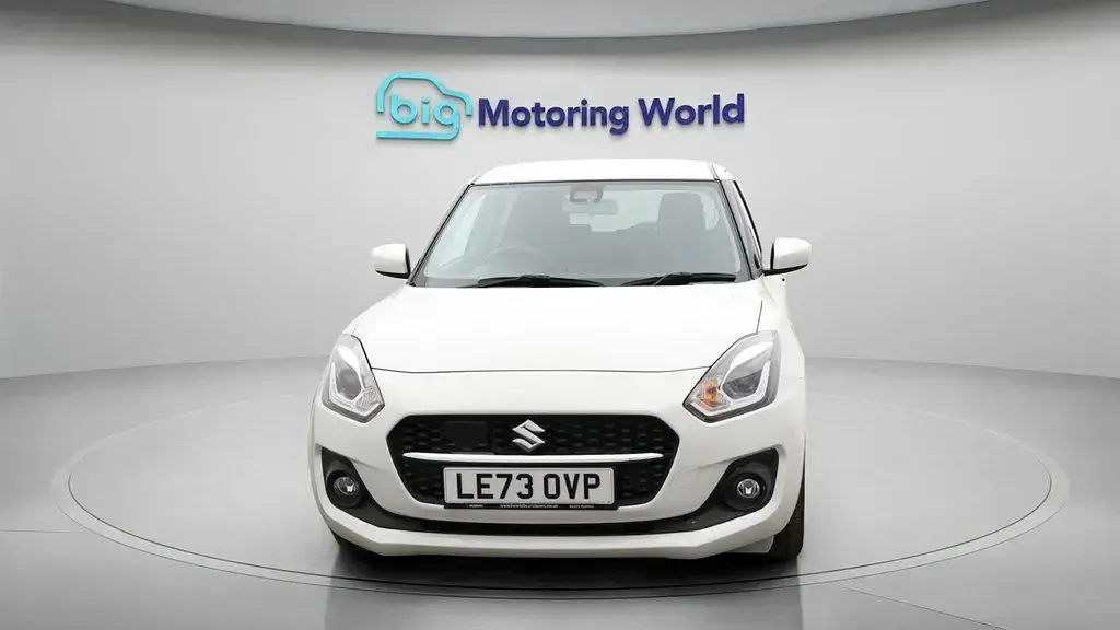 Usado Suzuki Swift SZ-T 83 HP (61 kW) 2024 Branco Citadino