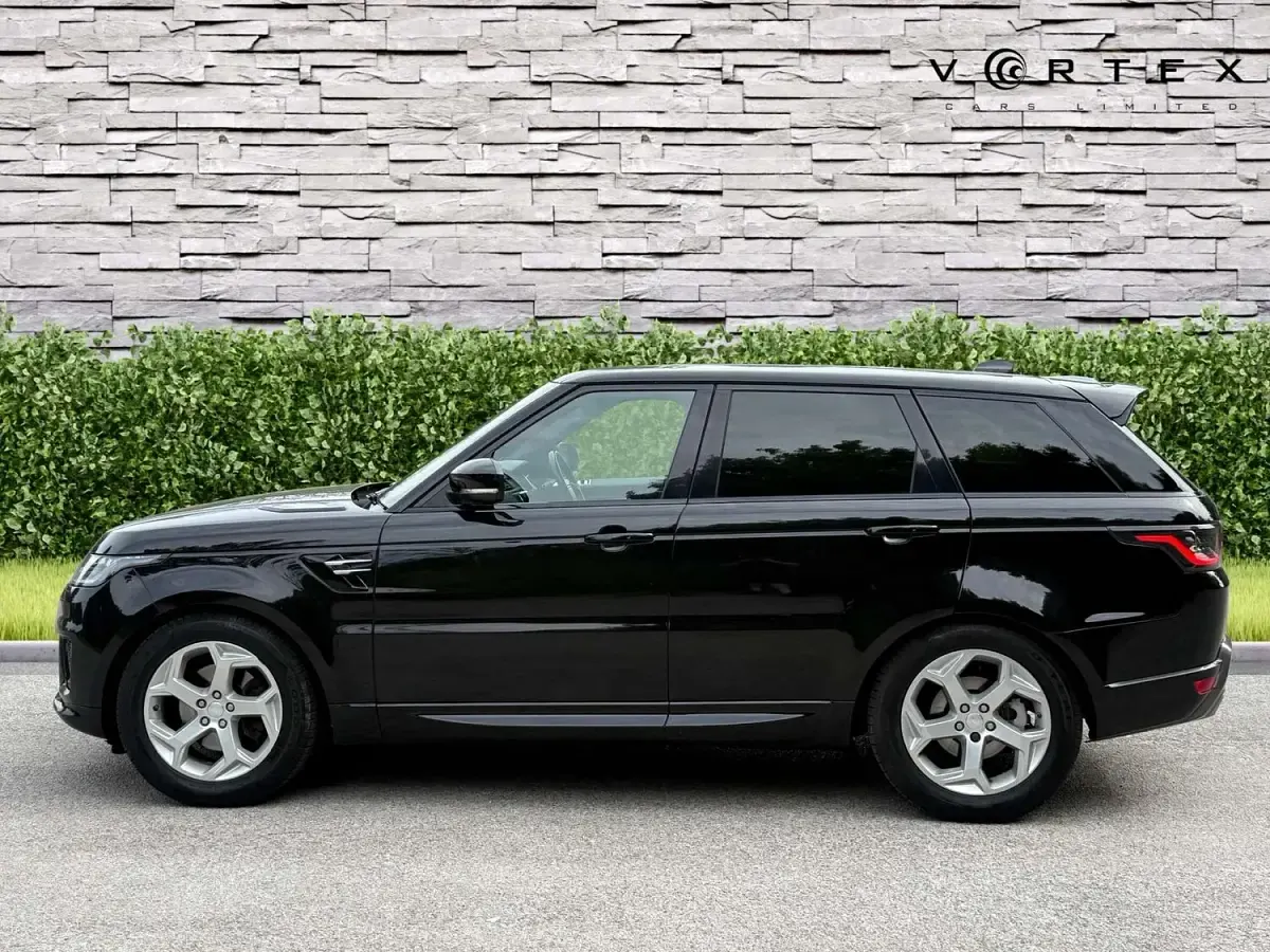 Used Land Rover Range Rover Sport HSE 306 HP (225 kW) 2019 Black SUV