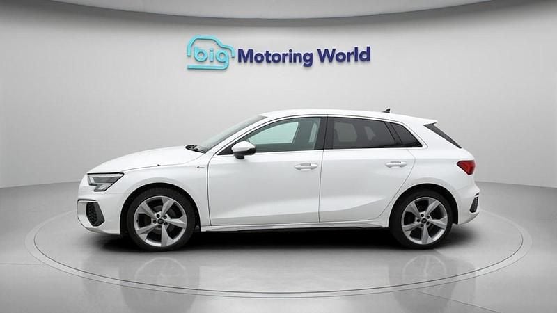 Used Audi A3 Sportback S-Line 110 HP (80 kW) 2022 White Hatchback