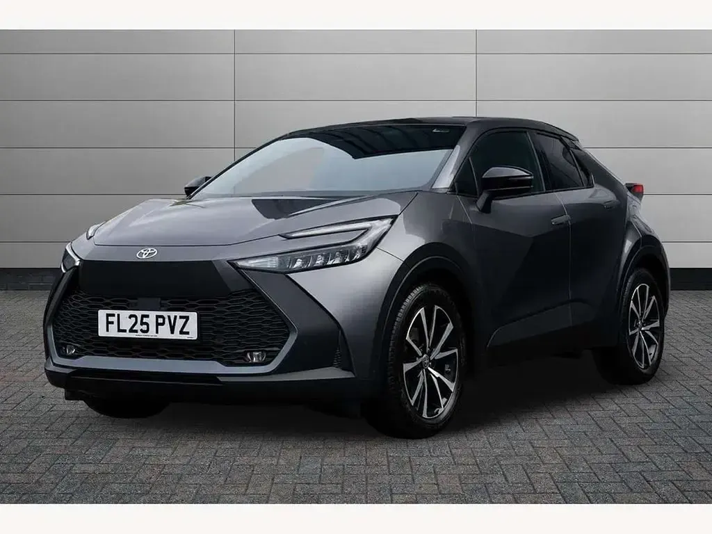 Second-hand Toyota C-HR Design 140 CP (102 kW) 2025 Gri SUV
