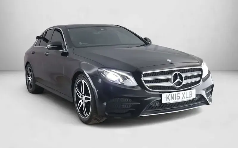 Used Mercedes E220 AMG line 194 HP (142 kW) 2019 Sedan