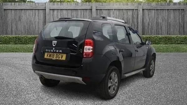 Usado Dacia Duster 110 HP (80 kW) 2018 Preto SUV