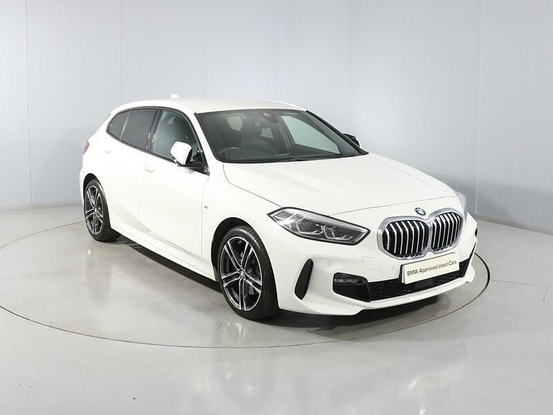 Used BMW 118 M Sport 134 HP (98 kW) 2023 White Hatchback