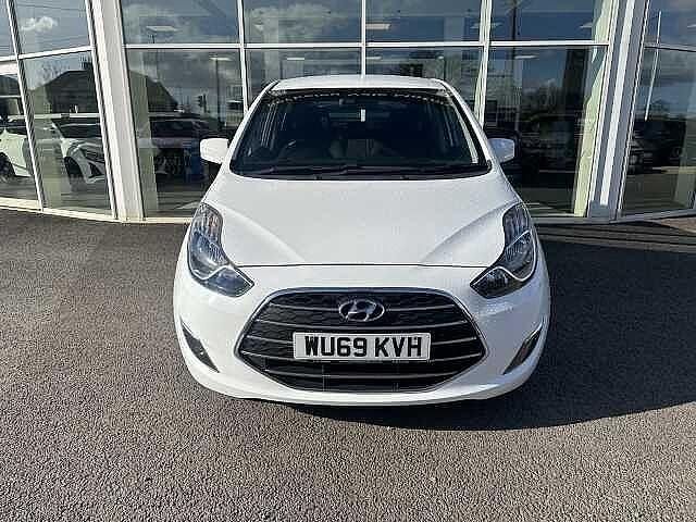 Used Hyundai ix20 SE 125 HP (91 kW) 2019 Polar white Hatchback