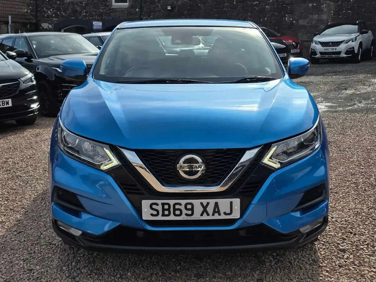 Used Nissan Qashqai Acenta Premium 160 HP (117 kW) 2020 Blue SUV