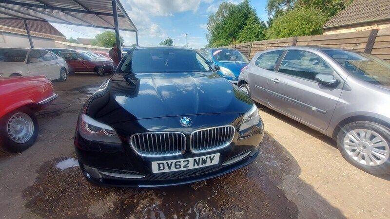 Black Used 2012 BMW 520 Sedan | £3,990 (Expensive) - Image 1/4