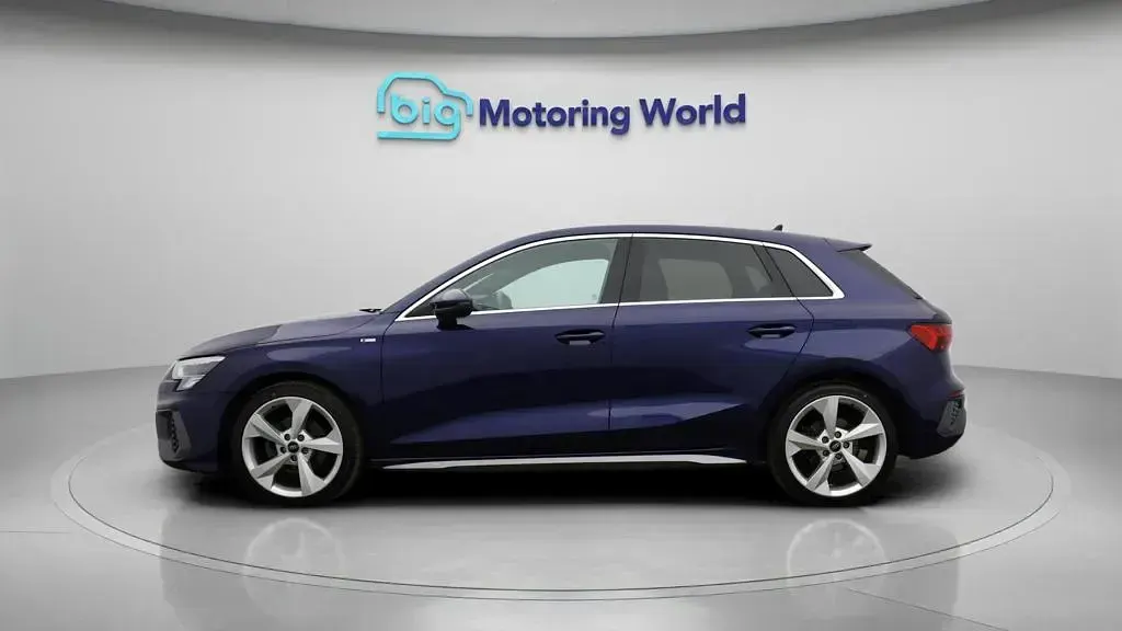 Used Audi A3 Sportback S-Line 150 HP (110 kW) 2023 Blue Hatchback