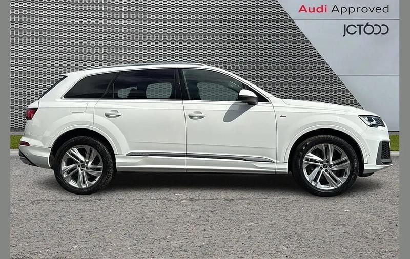 Begagnad Audi Q7 S-Line 334 HK (245 kW) 2023 Vit SUV
