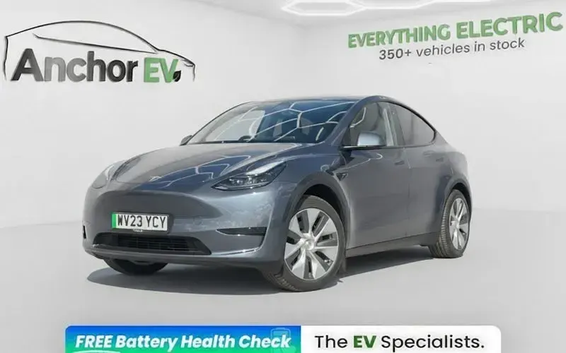 Used Tesla Model Y Standard Range 219 kW (299 HP) 2023 SUV