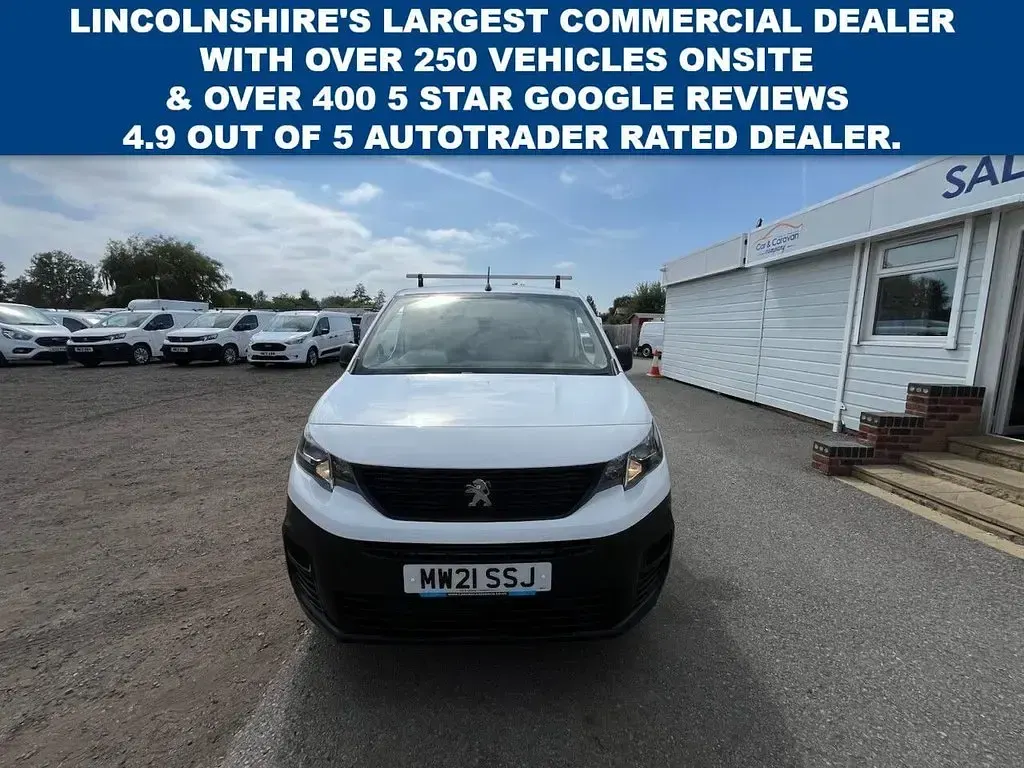 Used Peugeot Partner 2021 White MPV