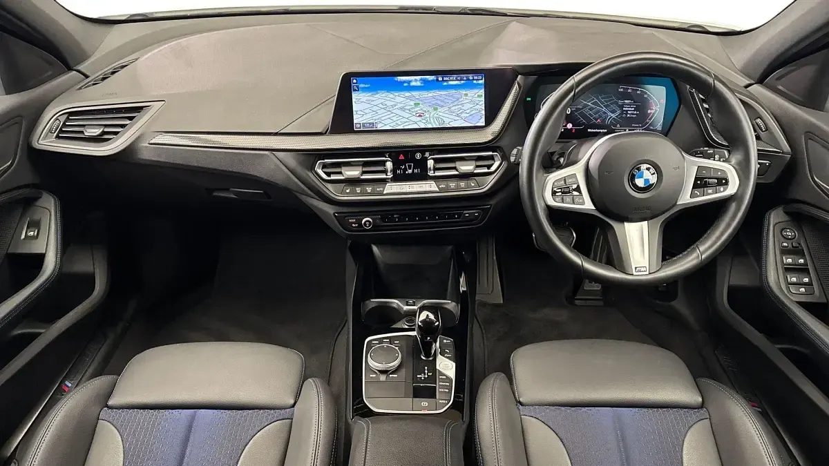 Used BMW 118 M Sport 134 HP (98 kW) 2024 White Hatchback