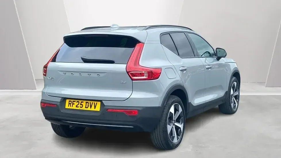 Used Volvo XC40 Plus 194 HP (142 kW) 2025 Grey SUV