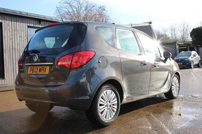 Used Vauxhall Meriva 100 HP (73 kW) 2013 Grey MPV