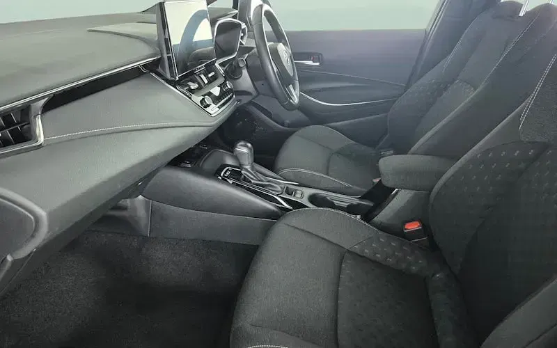Used Toyota Corolla 140 HP (102 kW) 2026 Estate
