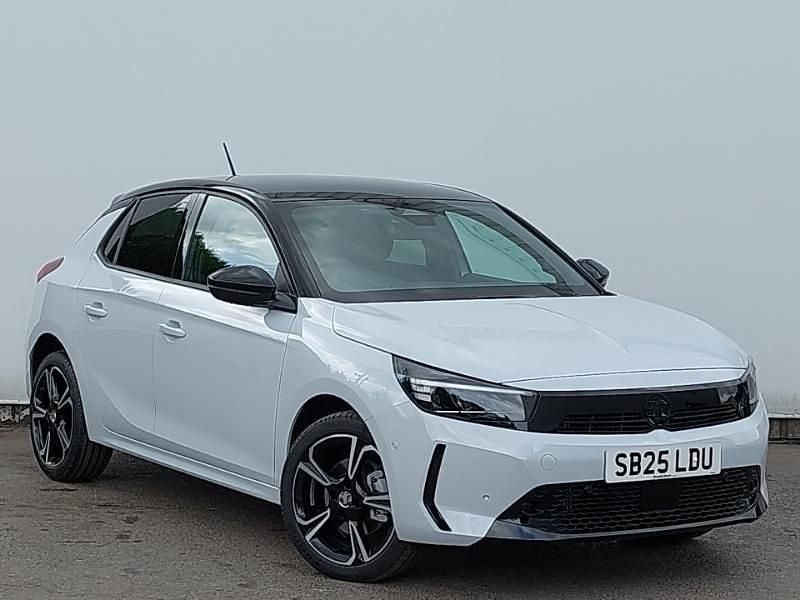 Special solid contour white New 2025 Vauxhall Corsa Hatchback | £18,498 (Fair price) - Image 1/4