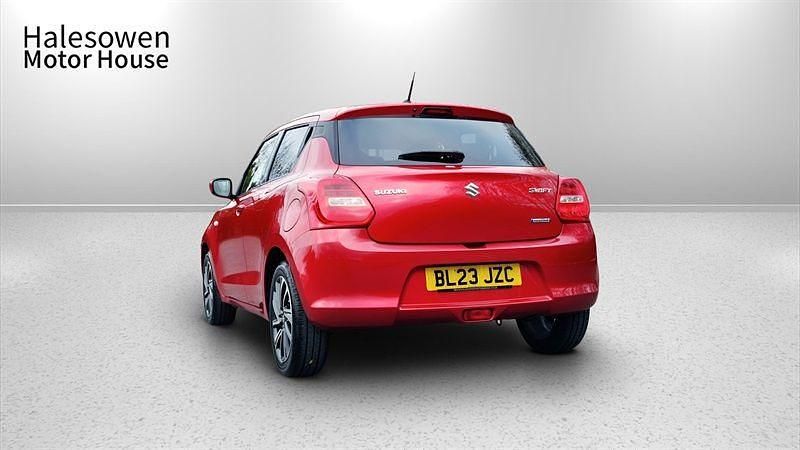 Used Suzuki Swift SZ-L 83 HP (61 kW) 2023 Red Hatchback
