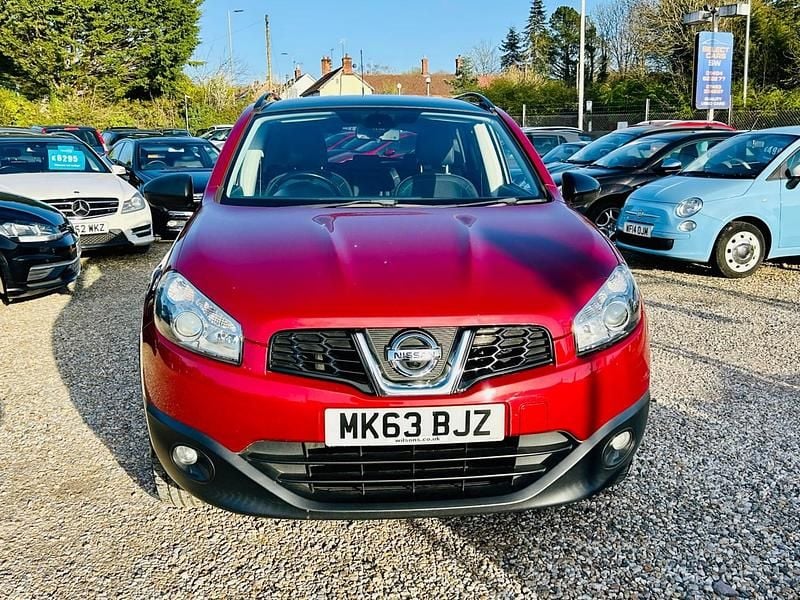 Used Nissan Qashqai 360º 2013 Red SUV