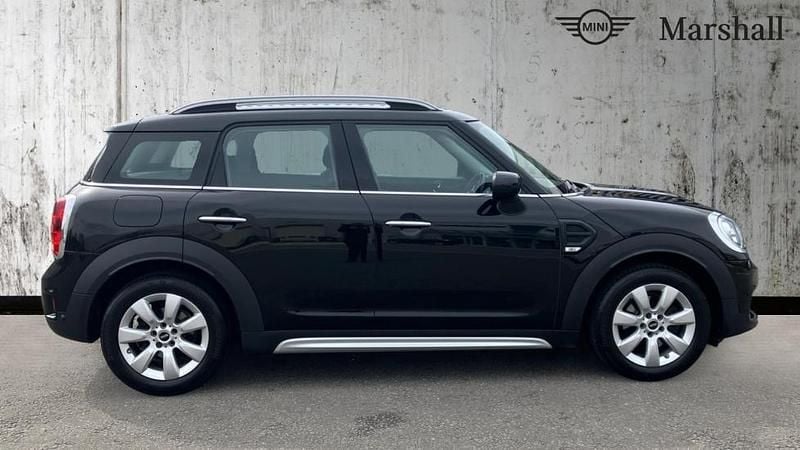Used Mini Cooper Countryman Classic 134 HP (98 kW) 2020 Black SUV