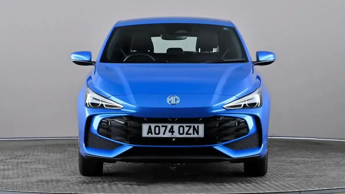 Usado MG MG3 SE 194 HP (142 kW) 2024 Azul Citadino