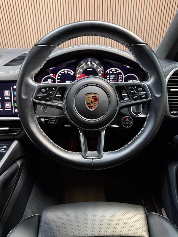 Used Porsche Cayenne 340 HP (250 kW) 2022 White SUV