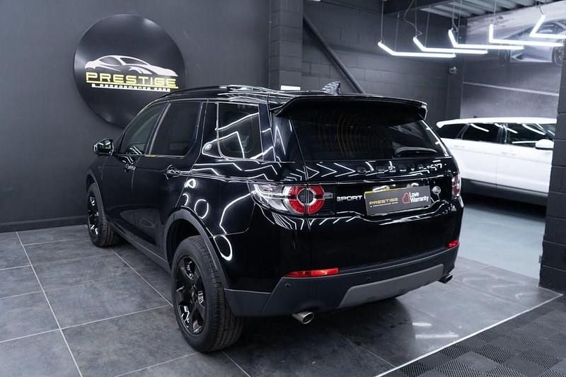 Used Land Rover Discovery Sport SE 150 HP (110 kW) 2019 Black SUV