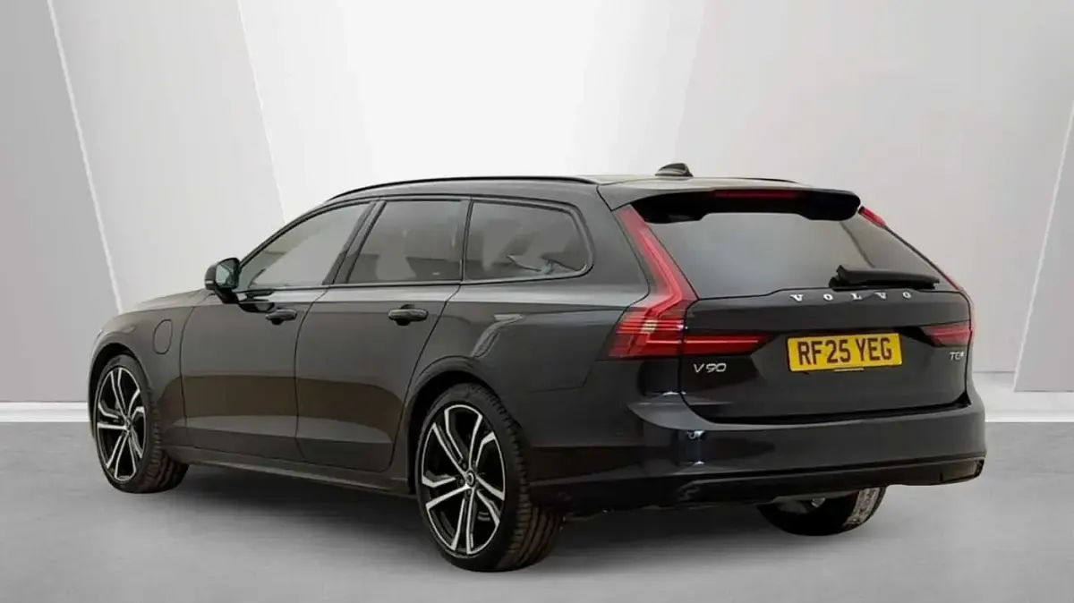 Used Volvo V90 Ultra 455 HP (334 kW) 2025 Onyx black Estate