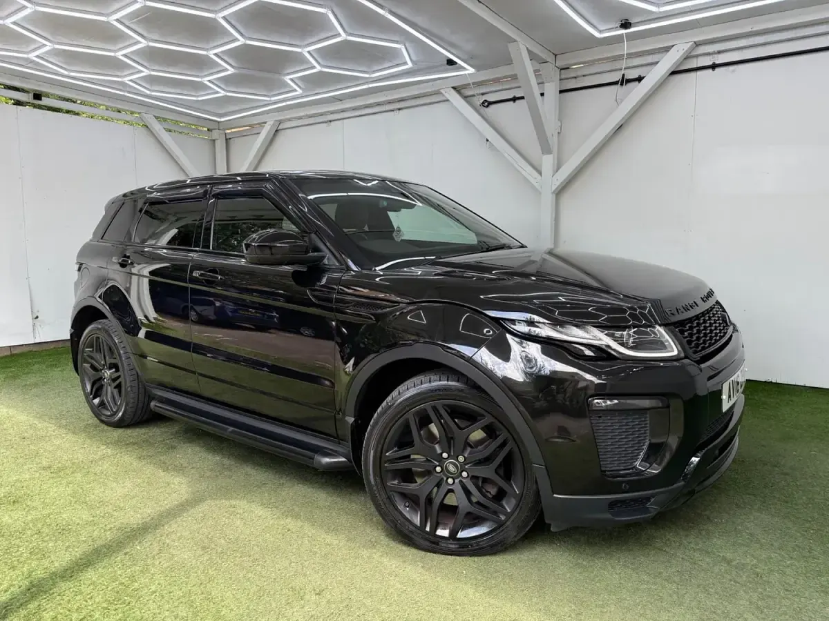 Used Land Rover Range Rover evoque HSE Dynamic 2018 Black Estate