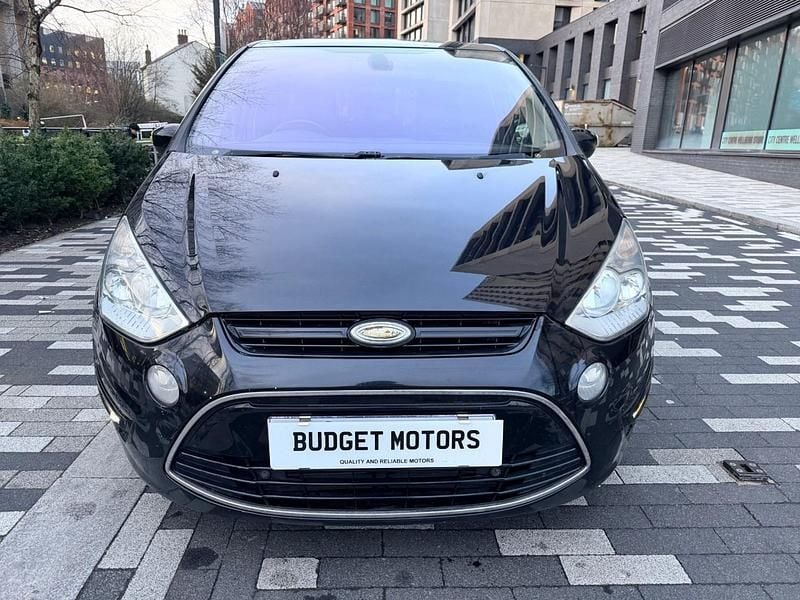 Black Used 2011 Ford S-MAX Titanium MPV | £1,850 (Good price) - Image 1/4
