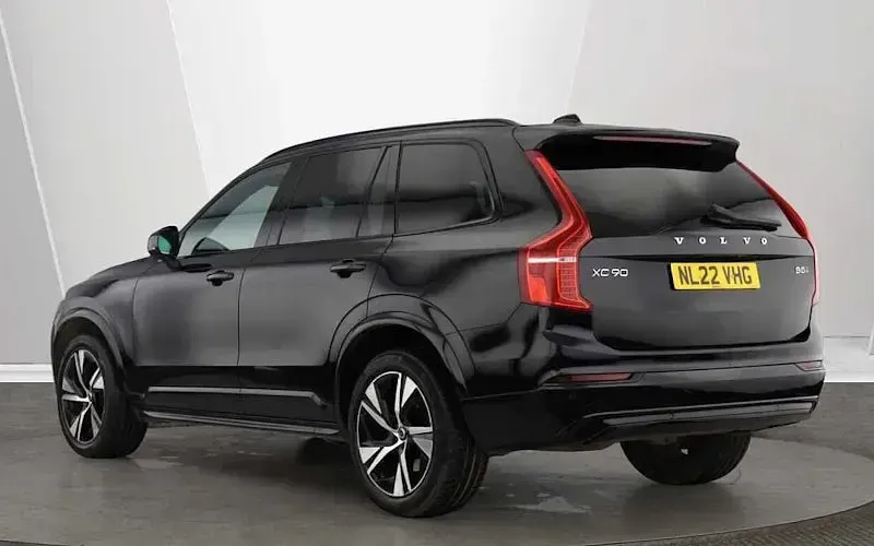 Used Volvo XC90 R-Design 235 HP (172 kW) 2021 SUV