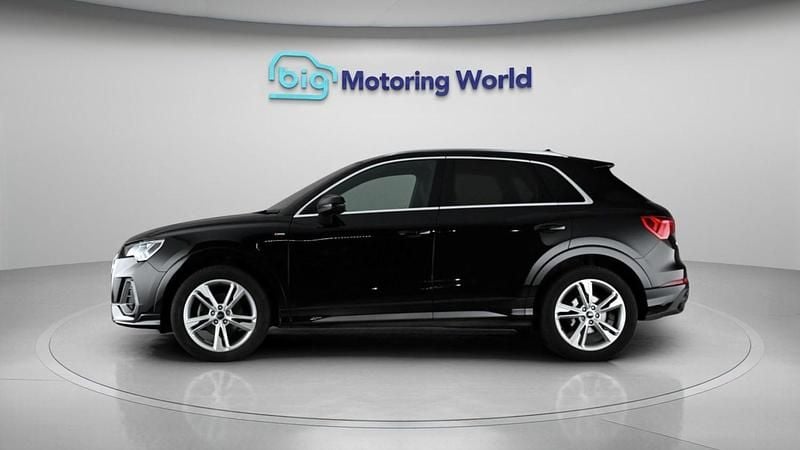 Used Audi Q3 S-Line 150 HP (110 kW) 2024 Black SUV