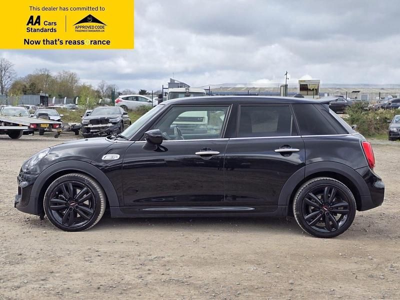 Usado Mini Cooper S Hatch 192 HP (141 kW) 2021 Preto Citadino