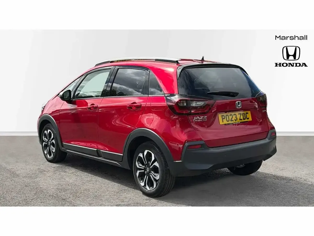 Used Honda Jazz Hybrid 109 HP (80 kW) 2023 Red Hatchback